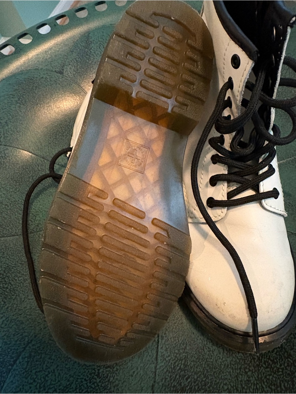 Dr.Martins girls size 3 - Picture 6 of 9